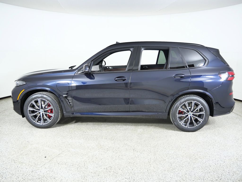 Thumbnail: 2026 BMW X5 - 15