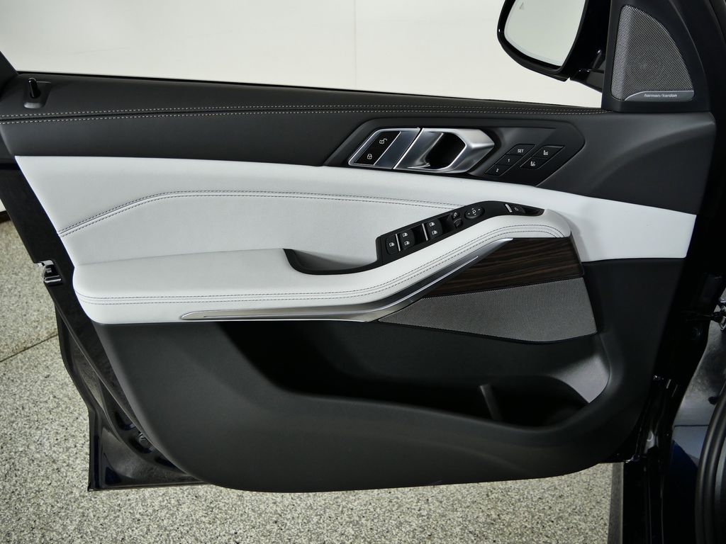 Thumbnail: 2026 BMW X5 - 34