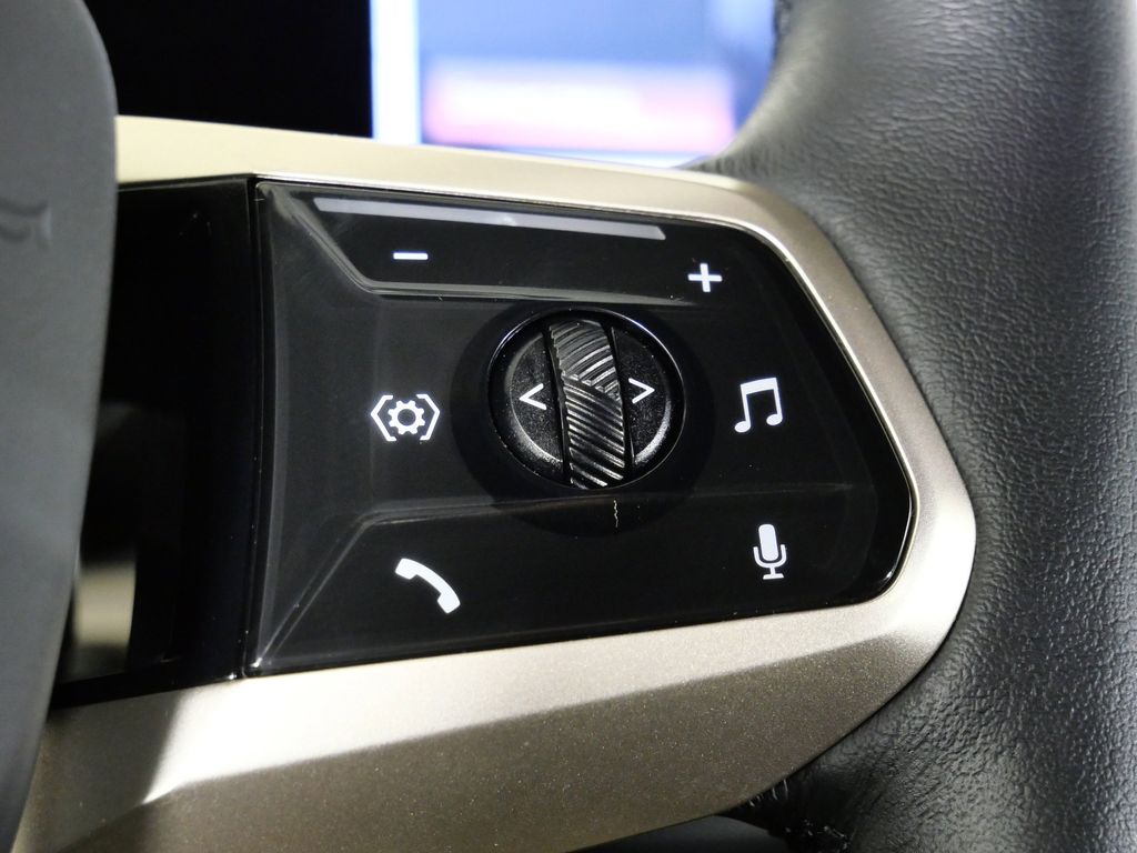 Thumbnail: 2025 BMW iX - 45