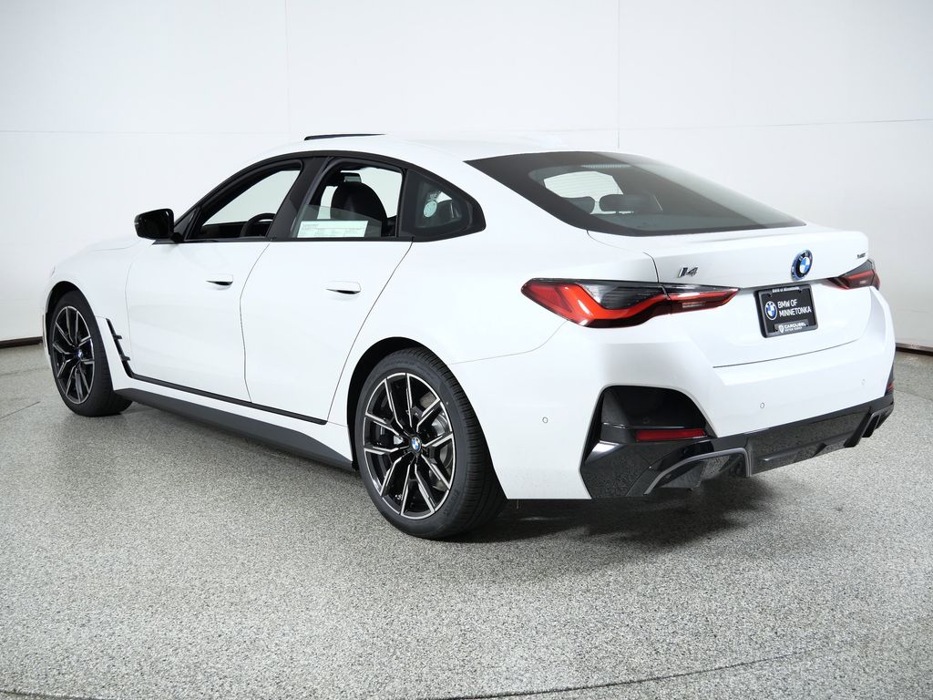 Thumbnail: 2025 BMW i4 - 14