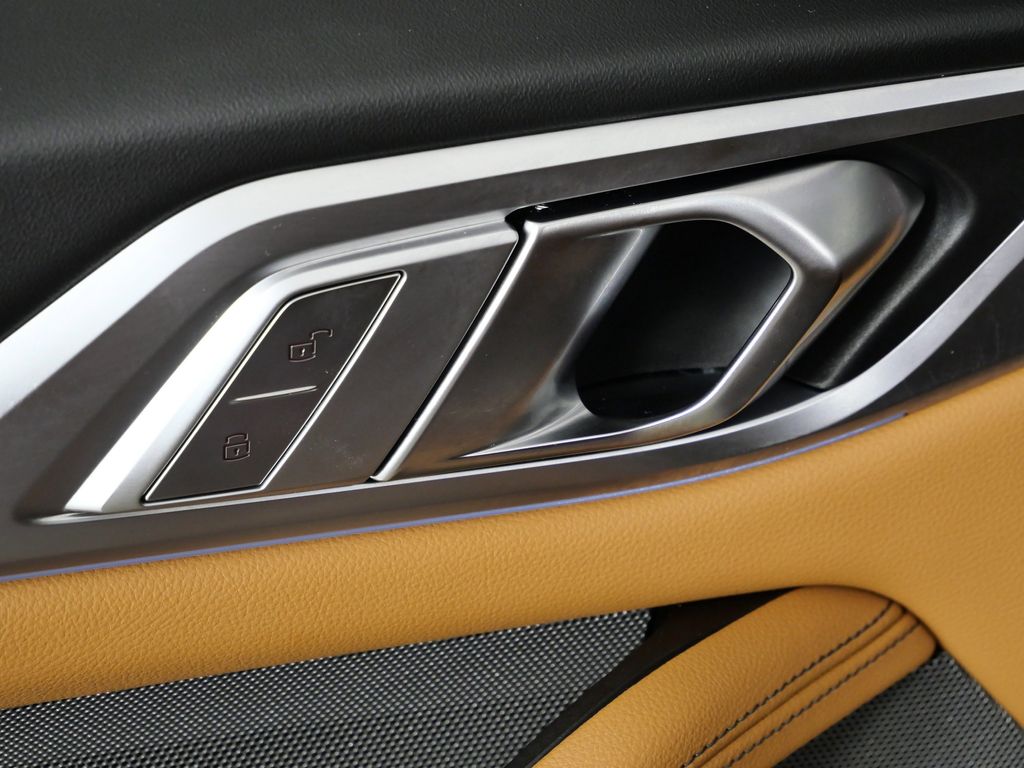 Thumbnail: 2025 BMW i4 - 41