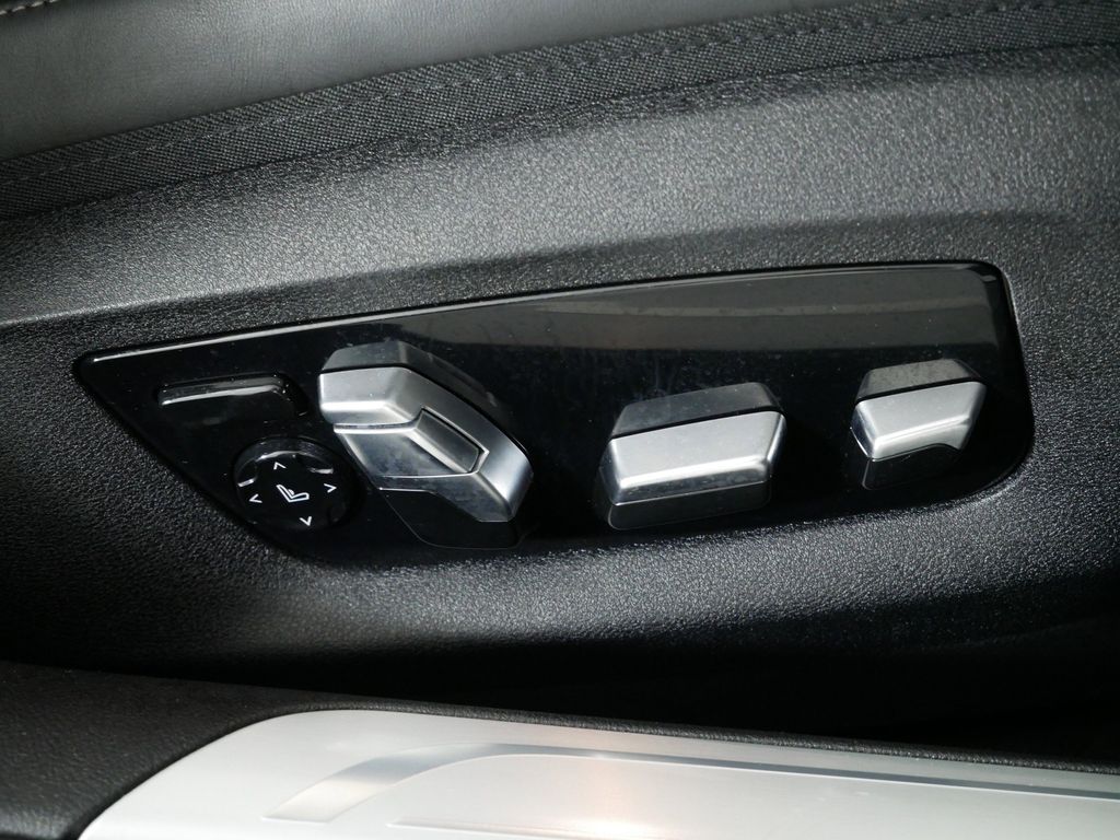 2022 BMW 7 Series 750i xDrive 27
