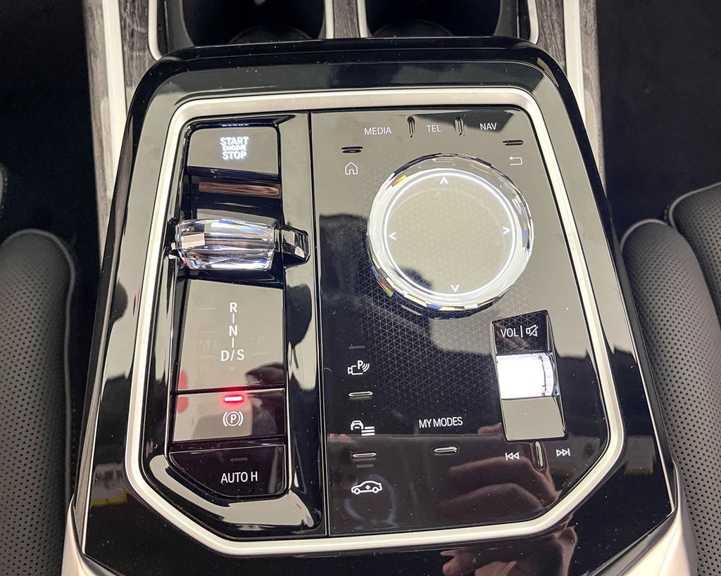 Thumbnail: 2025 BMW 7 Series - 50