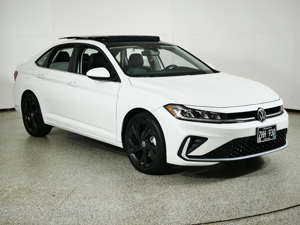 Thumbnail: 2025 Volkswagen Jetta - 3