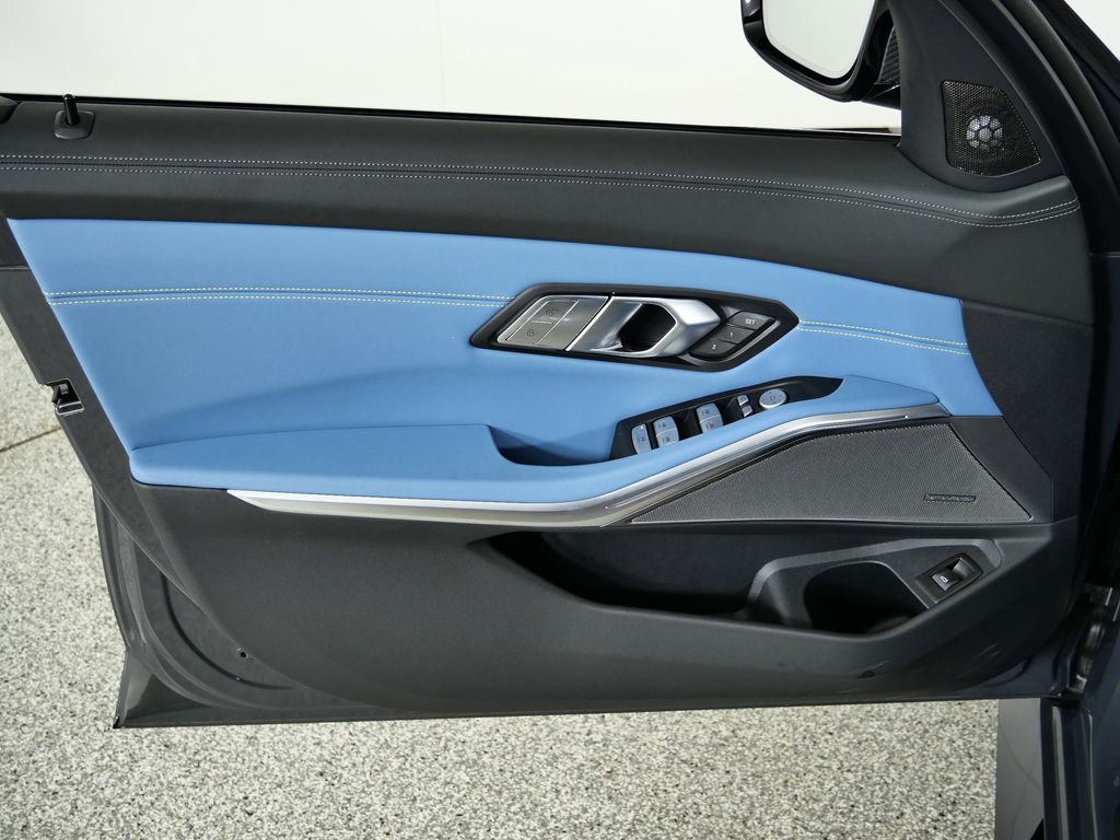 Thumbnail: 2026 BMW M3 - 32