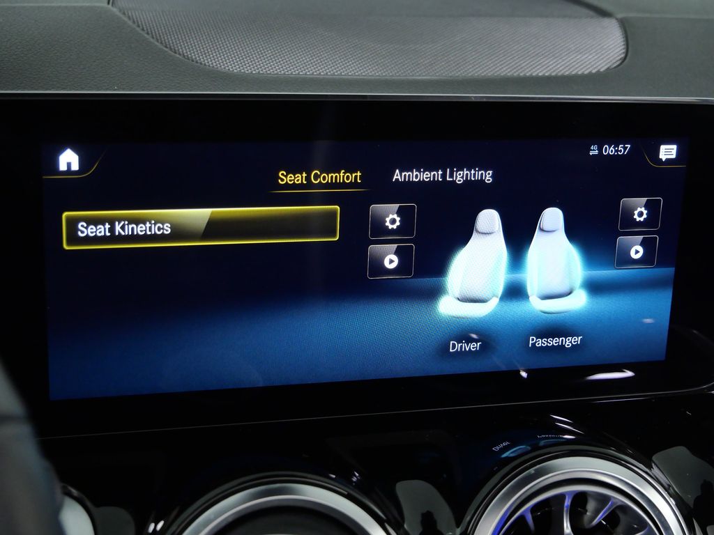 Thumbnail: 2022 Mercedes-Benz EQB - 46