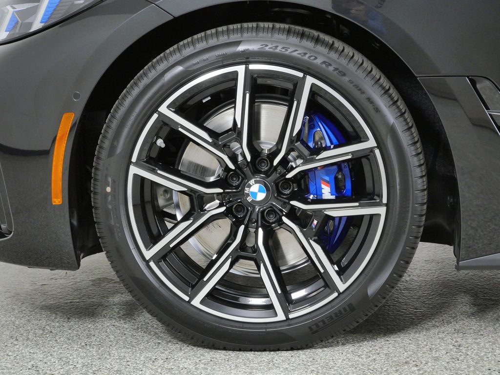 Thumbnail: 2026 BMW 4 Series - 16