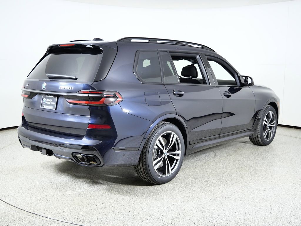 Thumbnail: 2026 BMW X7 - 9