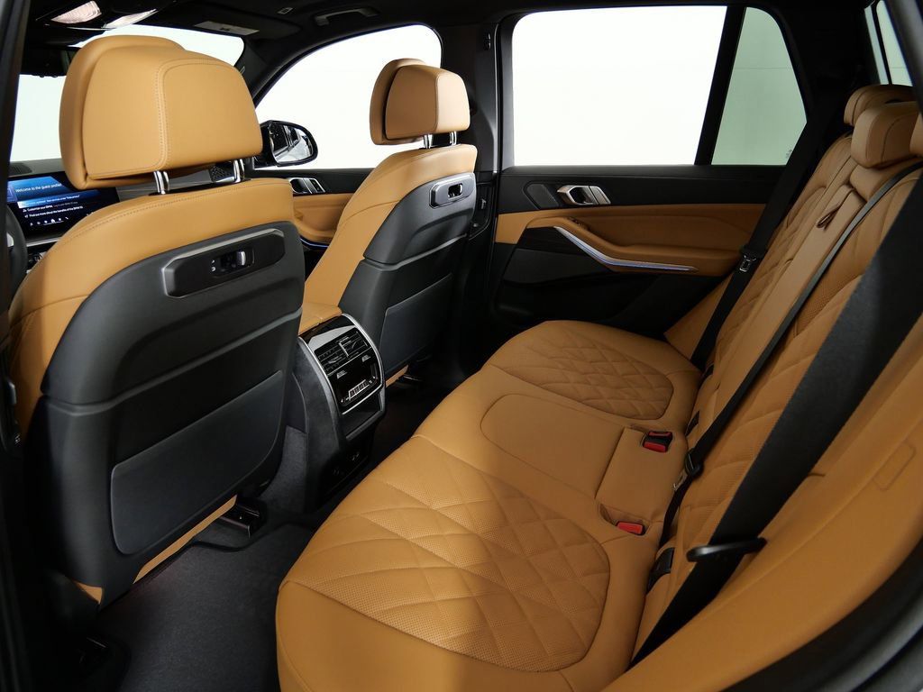 Thumbnail: 2026 BMW X5 - 34