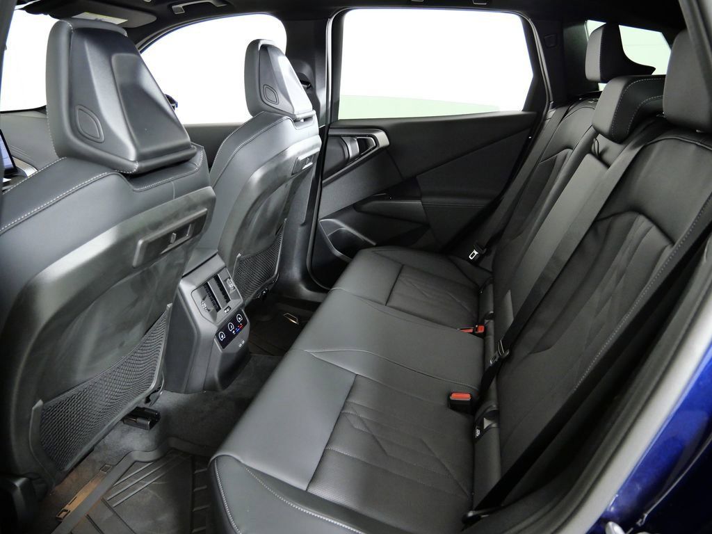 Thumbnail: 2026 BMW X3 - 30