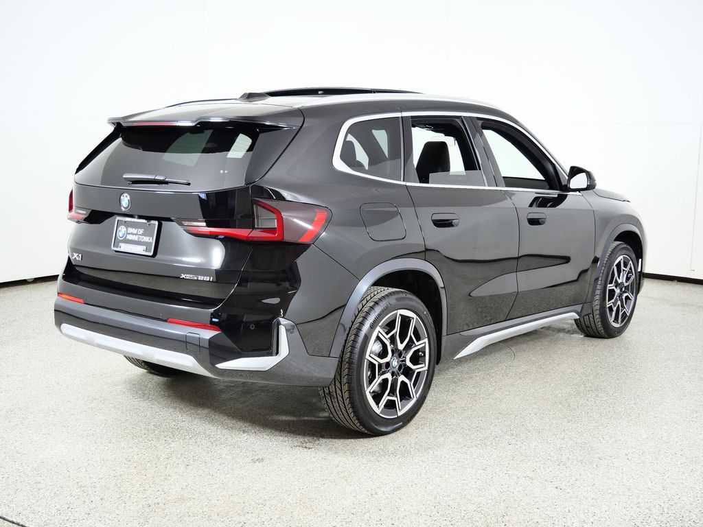 Thumbnail: 2026 BMW X1 - 9