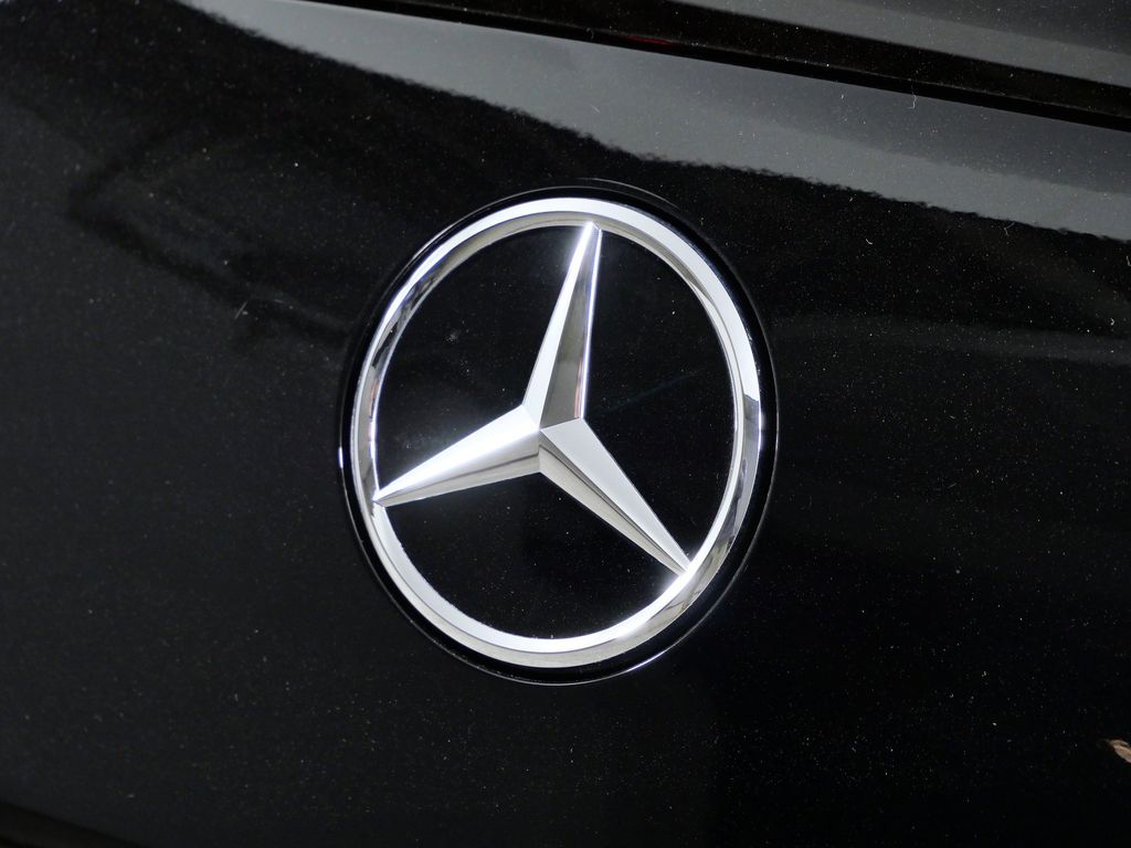 Thumbnail: 2024 Mercedes-Benz GLC - 12