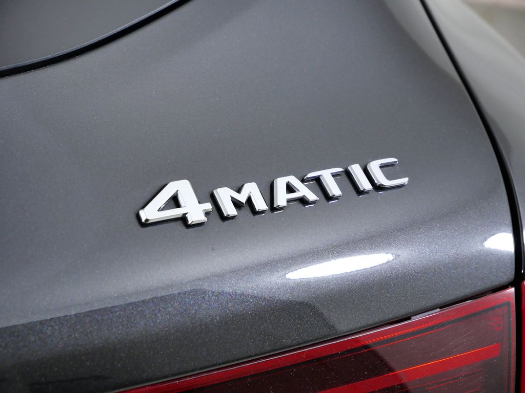 Thumbnail: 2021 Mercedes-Benz GLC - 13