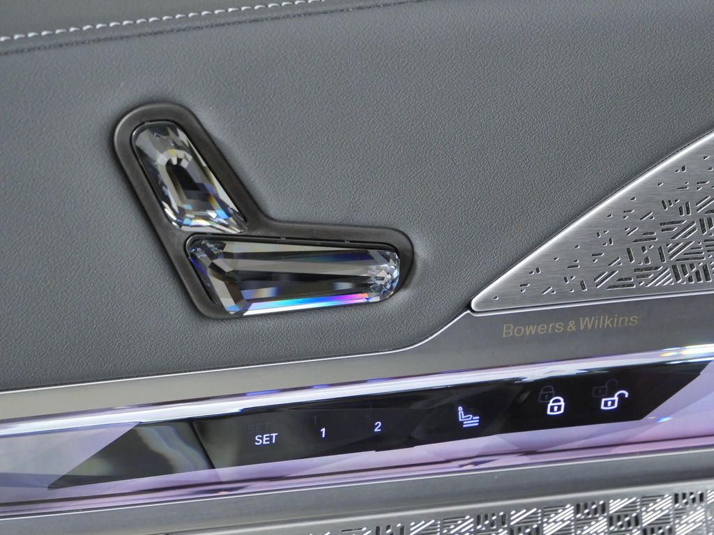 Thumbnail: 2023 BMW 7 Series - 41