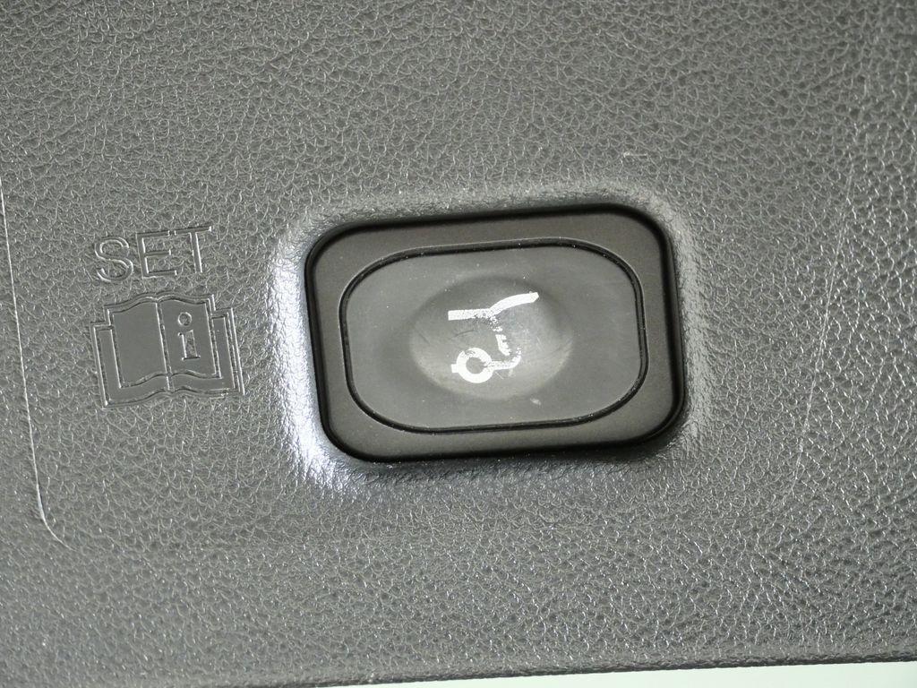 Thumbnail: 2017 Lincoln MKX - 29