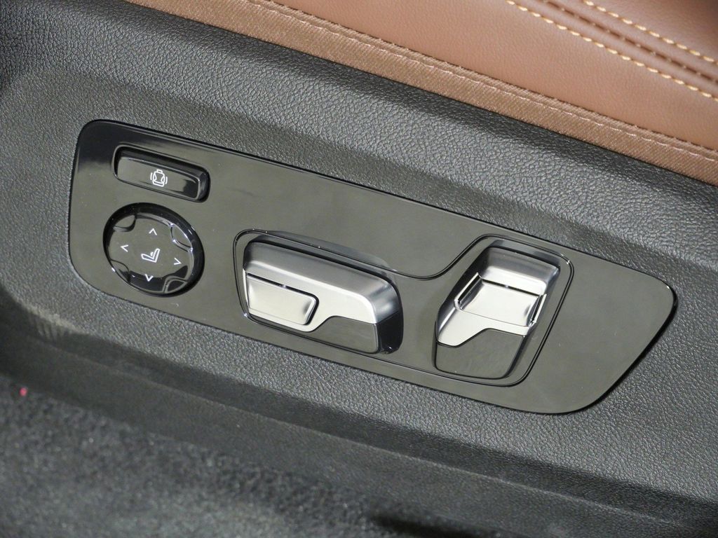 Thumbnail: 2026 BMW X5 - 39