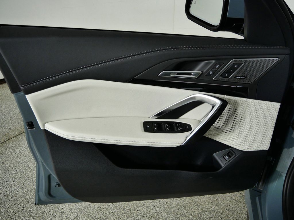 Thumbnail: 2026 BMW X1 - 31