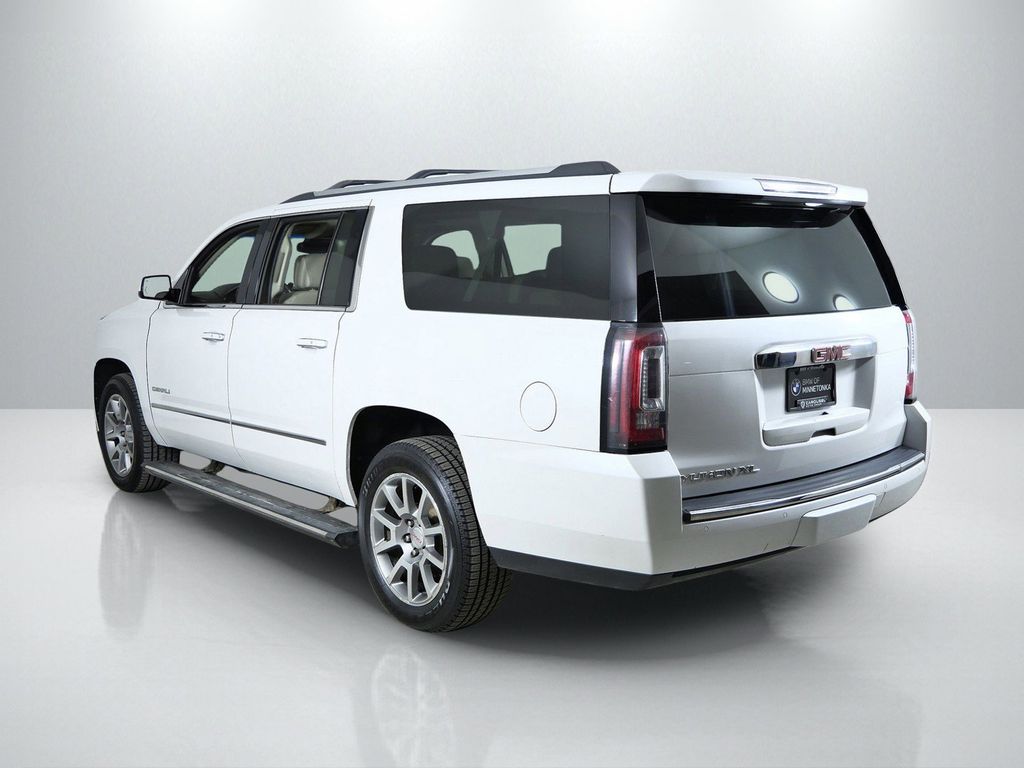 Thumbnail: 2018 GMC Yukon XL - 15