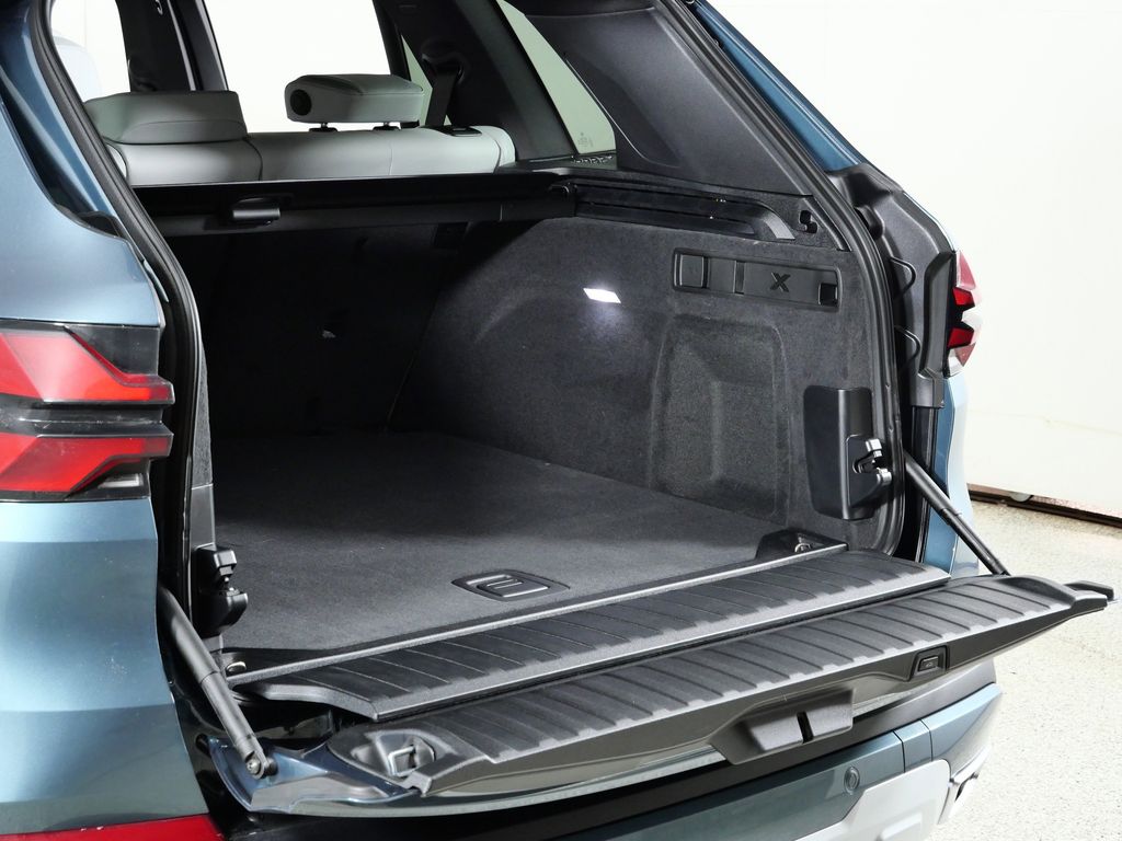 Thumbnail: 2026 BMW X5 - 29