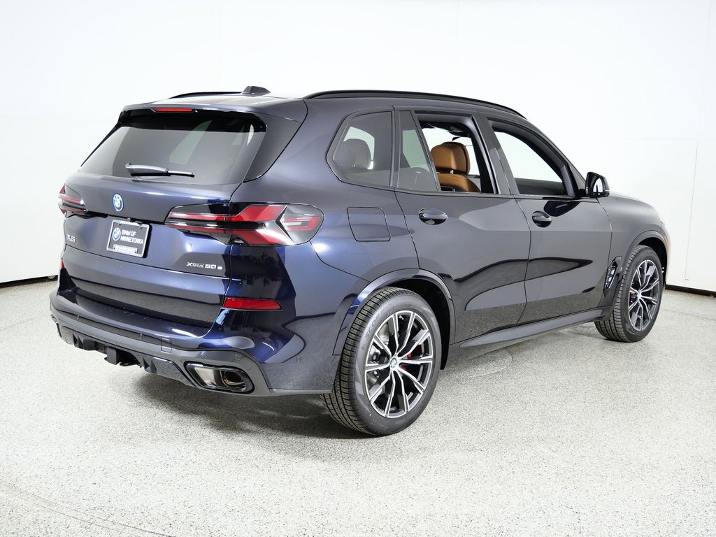 Thumbnail: 2026 BMW X5 - 9