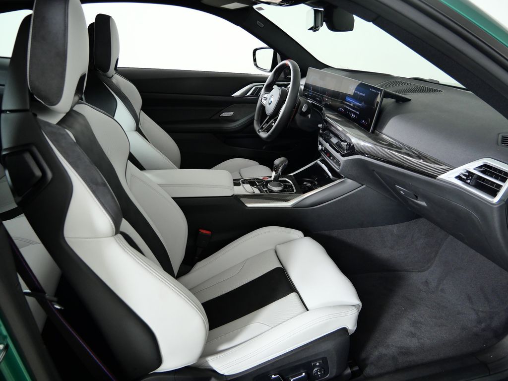 Thumbnail: 2026 BMW M4 - 20