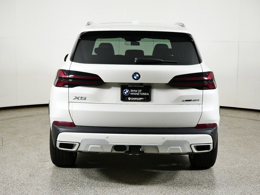 Thumbnail: 2026 BMW X5 - 11