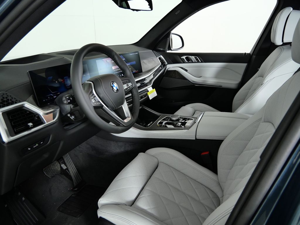 Thumbnail: 2026 BMW X5 - 35