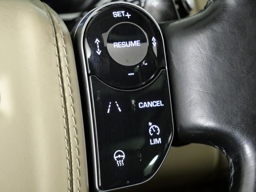 Thumbnail: 2018 Land Rover Range Rover - 42