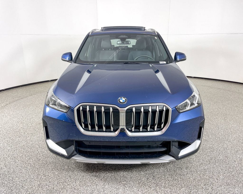 Thumbnail: 2025 BMW X1 - 9
