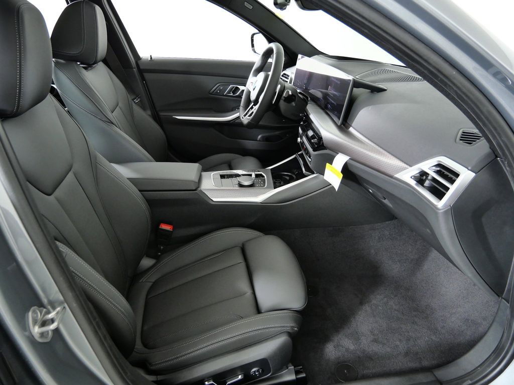 Thumbnail: 2026 BMW 3 Series - 20