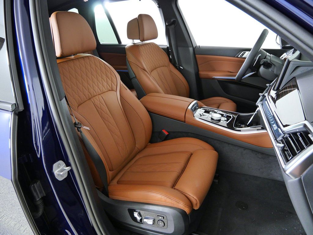 Thumbnail: 2026 BMW X5 - 20