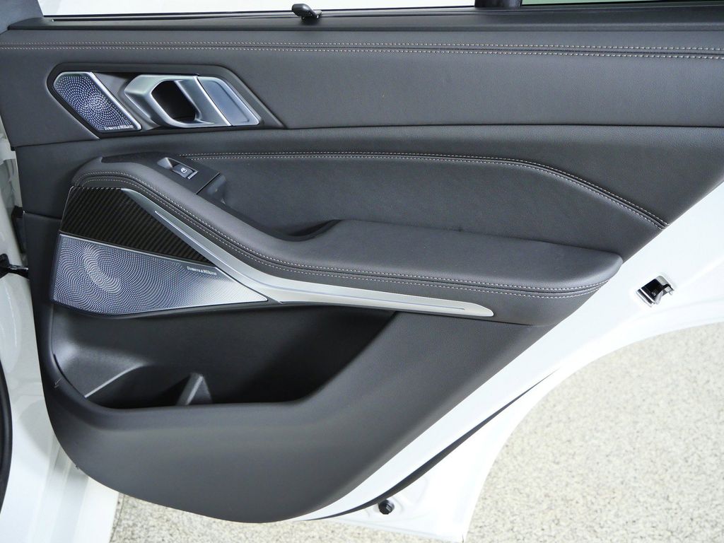 Thumbnail: 2026 BMW X5 - 24