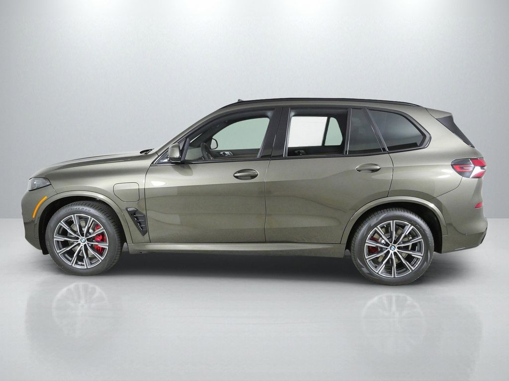 Thumbnail: 2026 BMW X5 - 15
