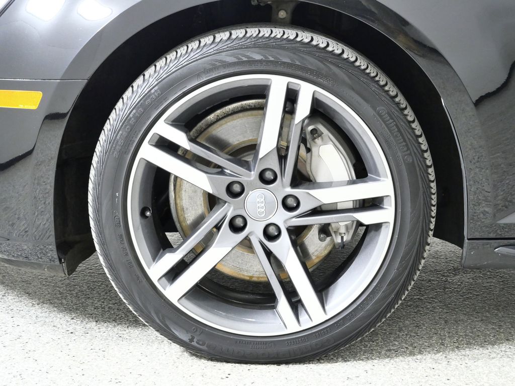 Thumbnail: 2018 Audi A4 - 18