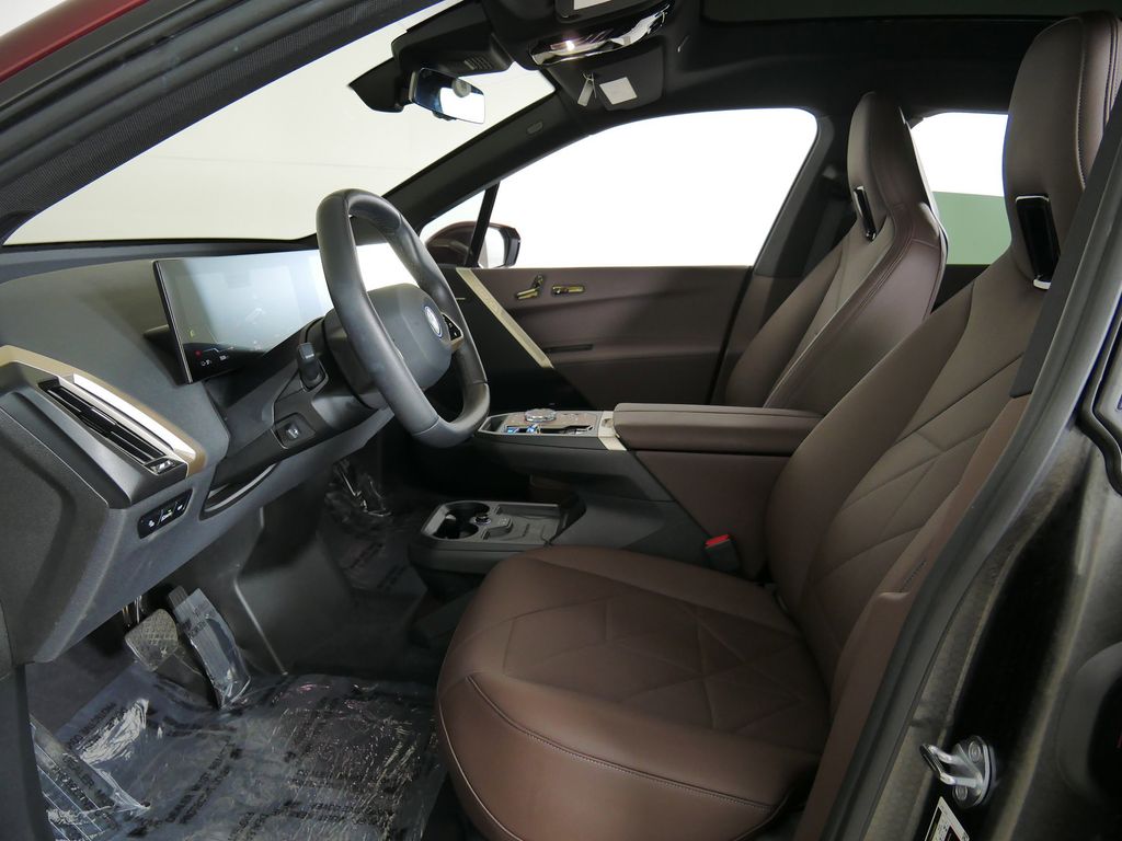 Thumbnail: 2023 BMW iX - 38