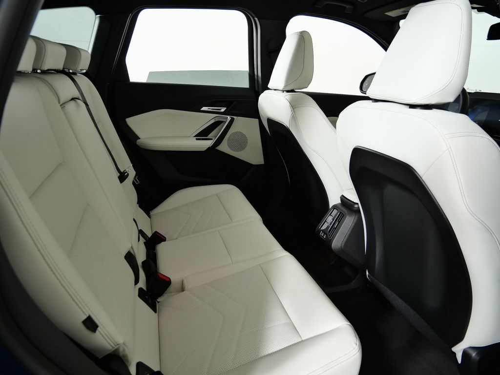 Thumbnail: 2026 BMW X1 - 24