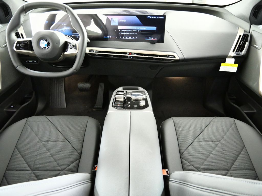 Thumbnail: 2026 BMW iX - 5
