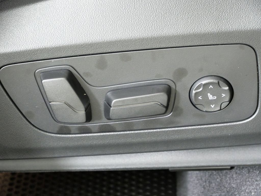 Thumbnail: 2026 BMW X1 - 24