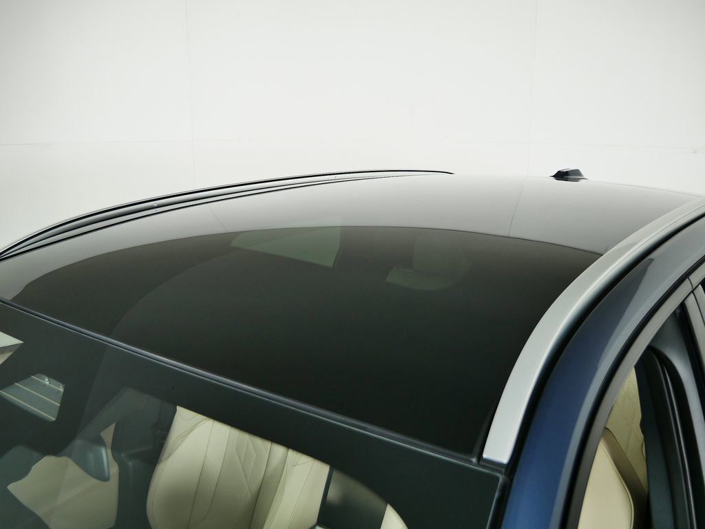 Thumbnail: 2025 BMW X3 - 21