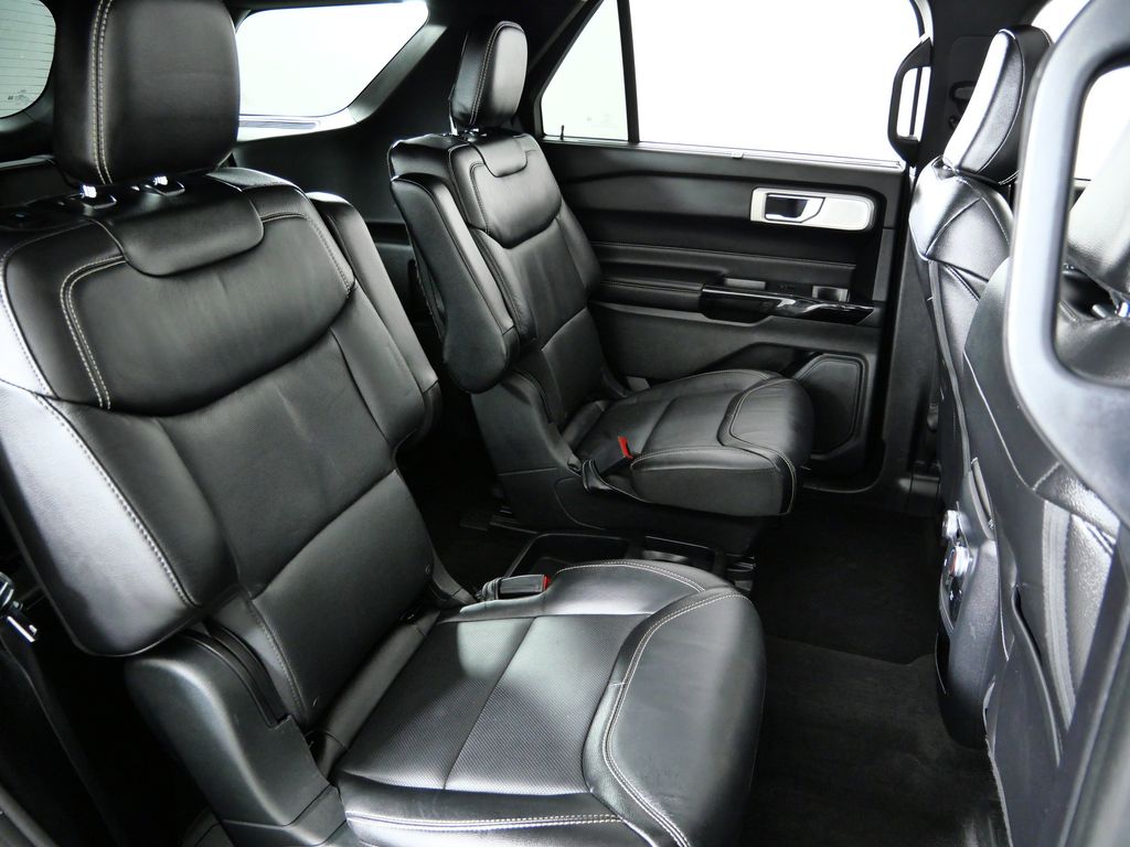 Thumbnail: 2021 Ford Explorer - 27