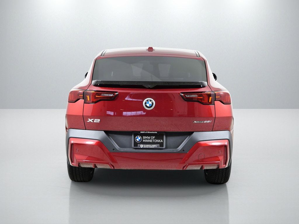 Thumbnail: 2026 BMW X2 - 10