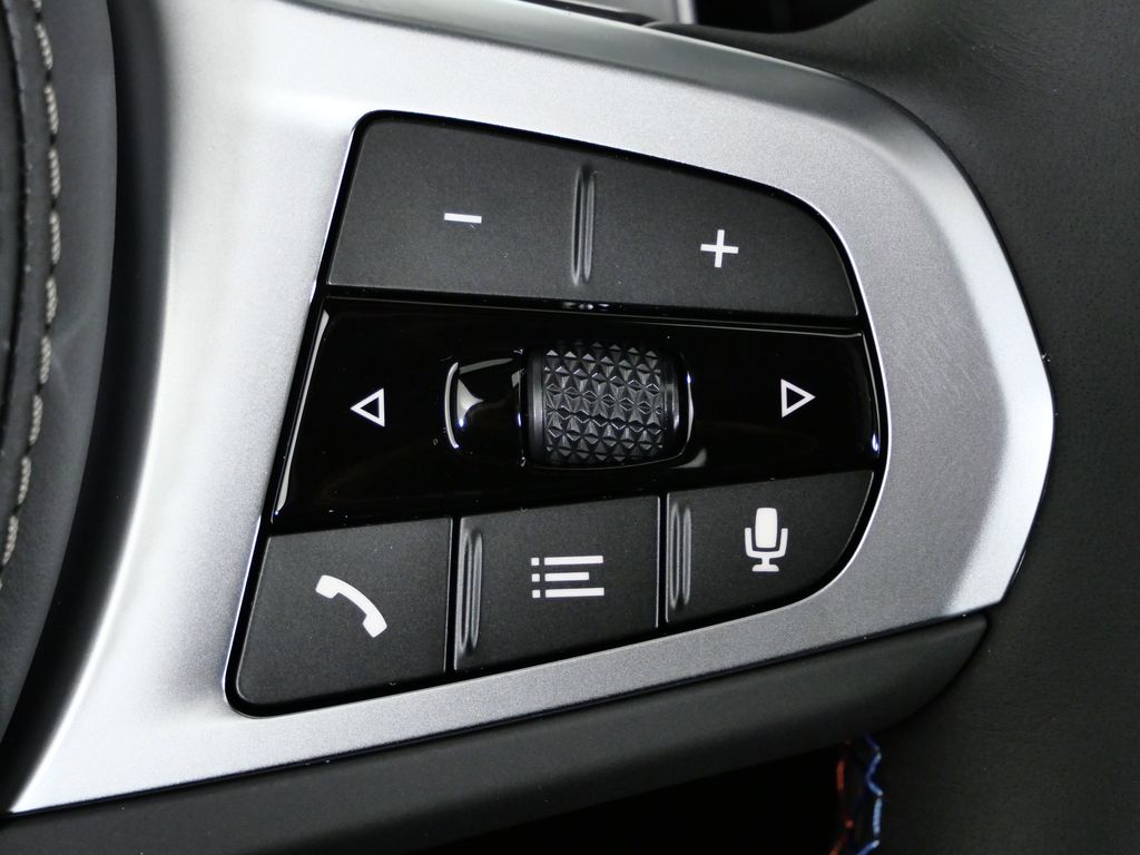 Thumbnail: 2026 BMW X5 - 42