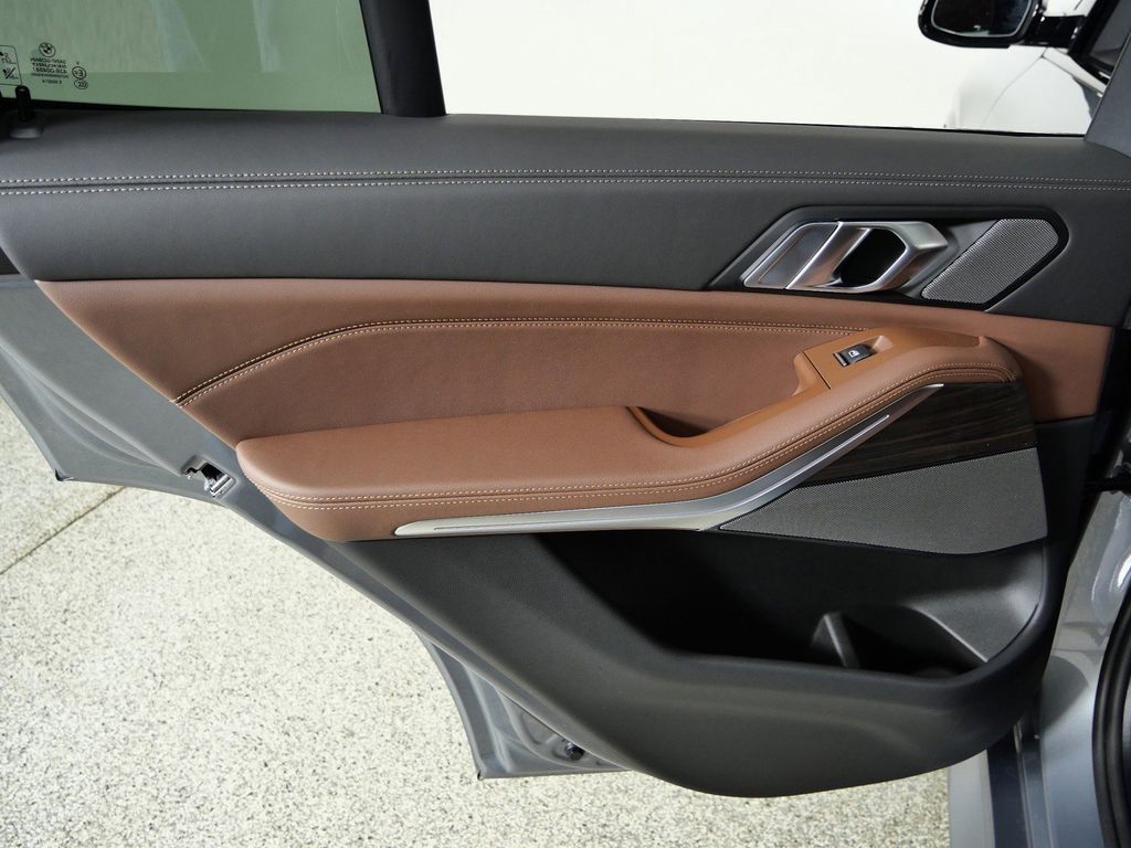 Thumbnail: 2026 BMW X5 - 31