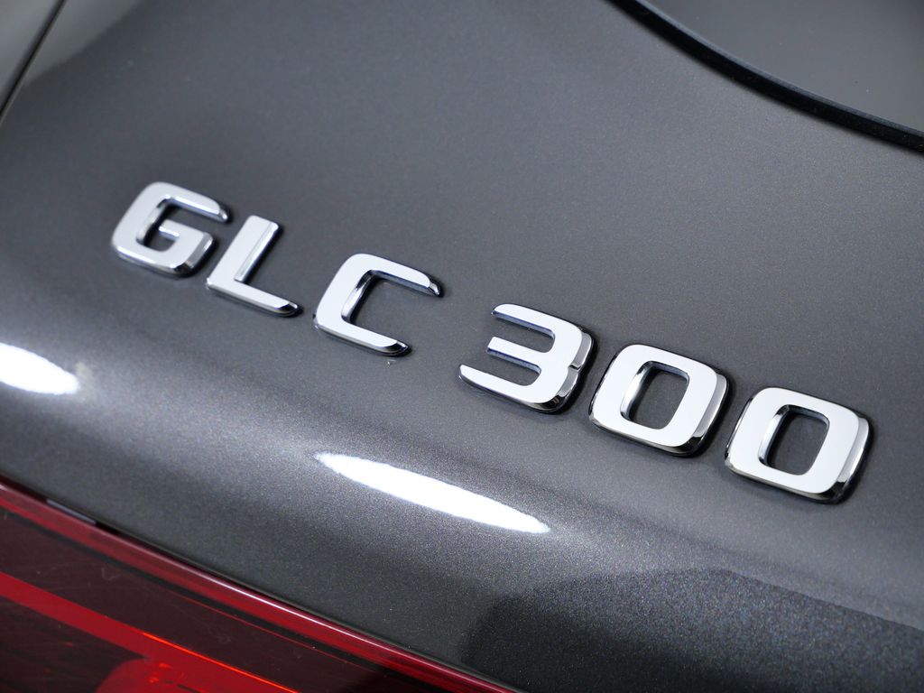 Thumbnail: 2021 Mercedes-Benz GLC - 14