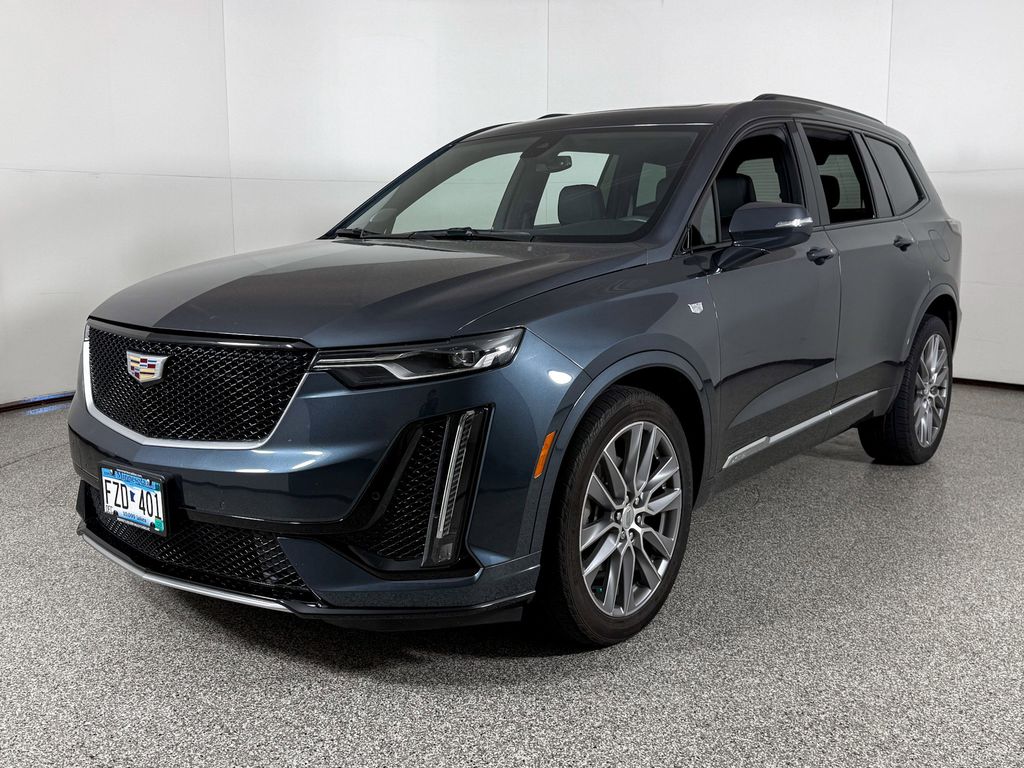 Thumbnail: 2020 Cadillac XT6 - 1