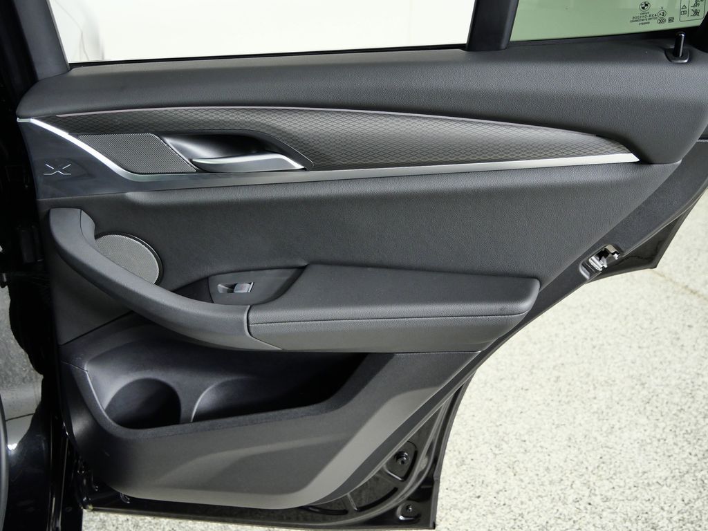 Thumbnail: 2024 BMW X3 - 29