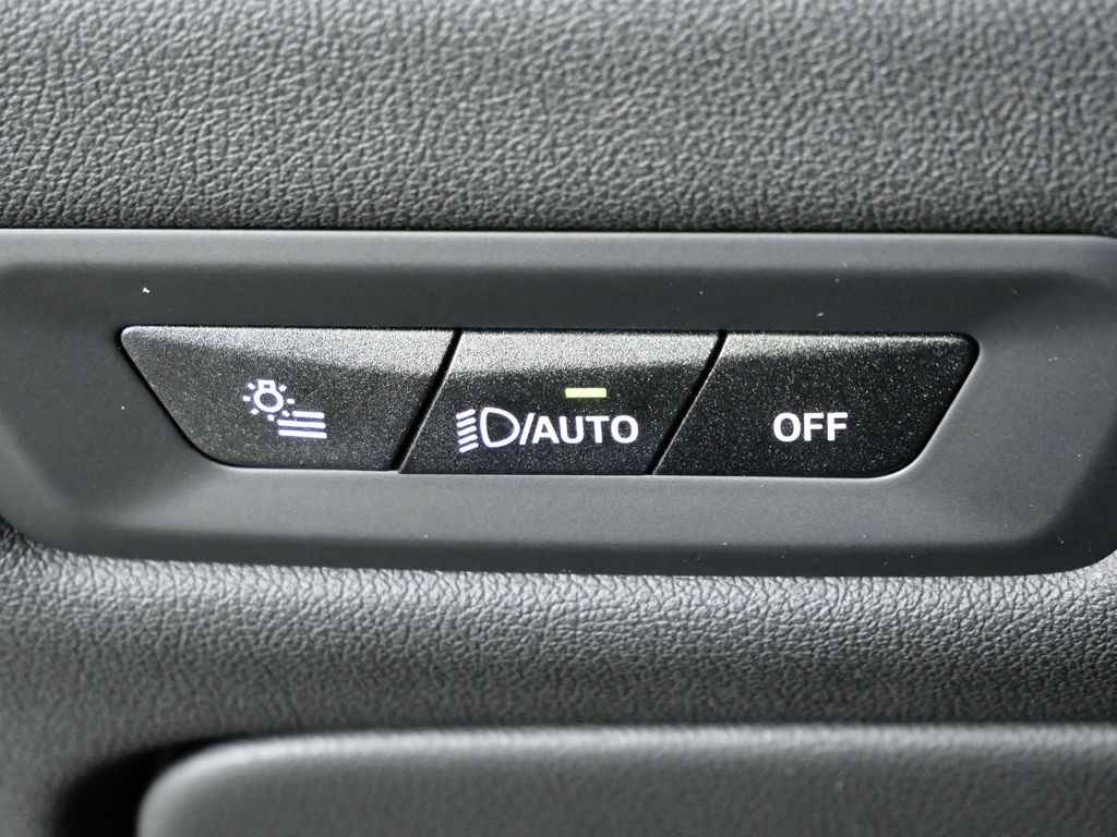 Thumbnail: 2026 BMW X5 - 40