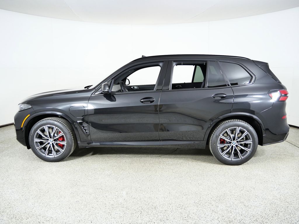 Thumbnail: 2026 BMW X5 - 15