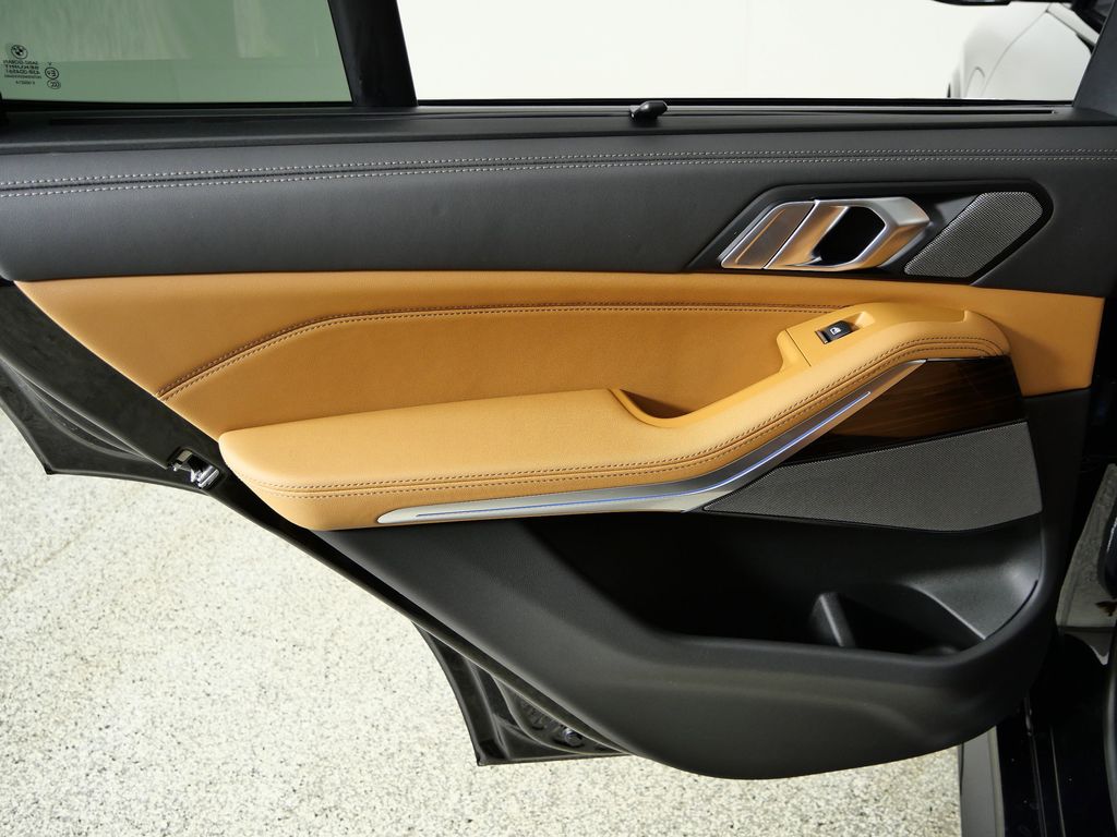 Thumbnail: 2026 BMW X5 - 31