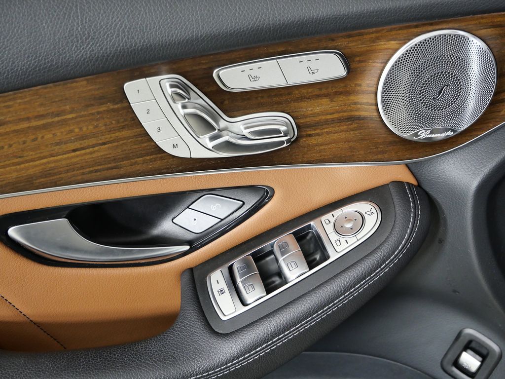 Thumbnail: 2021 Mercedes-Benz GLC - 36